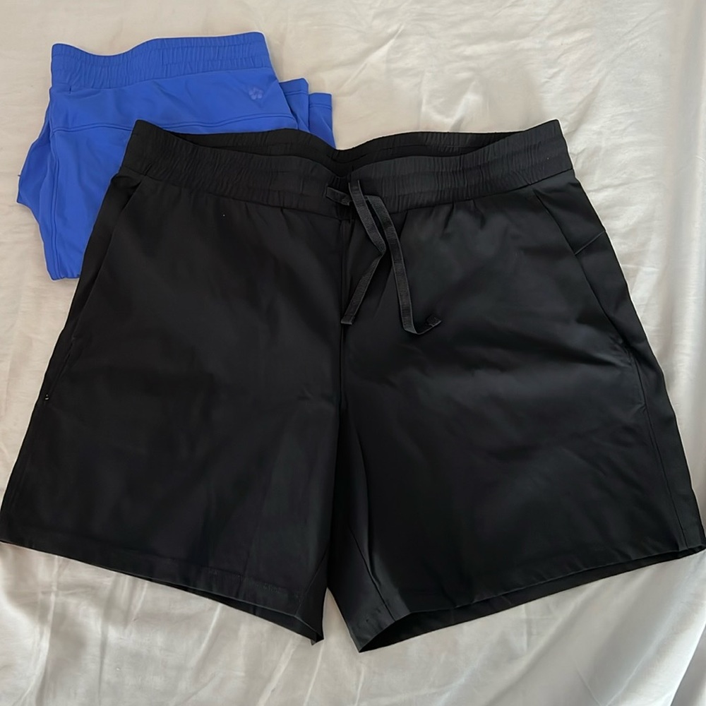 Athletic shorts